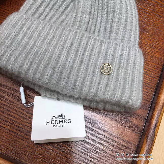 愛馬仕HERMES 秋冬新款 時尚爆款狐狸毛球羊絨帽 LLWJ8717